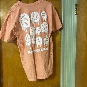 Red Eight Orange Melting Smiley Face Good Times Ahead T Shirt Size L